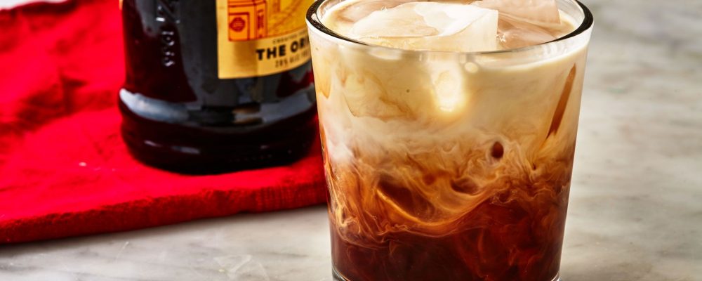 delish-190816-white-russian-0119-landscape-pf-1568744178 delish-190816-white-russian-0119-landscape-pf-1568744178