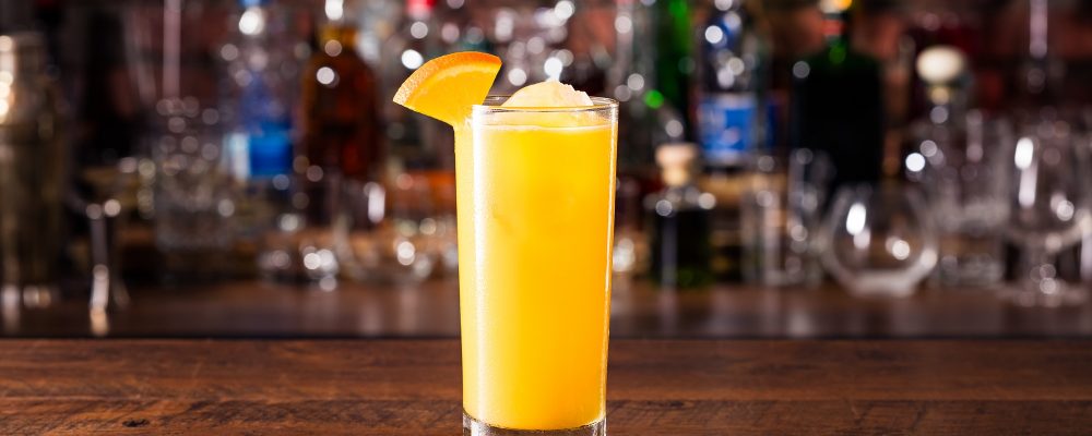 Refreshing Vodka OJ Screwdriver Cocktail Refreshing Vodka OJ Screwdriver Cocktail